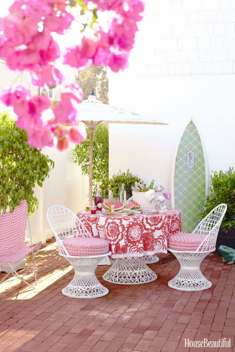 Small Patio Ideas - Decorating Small Outdoor Spaces