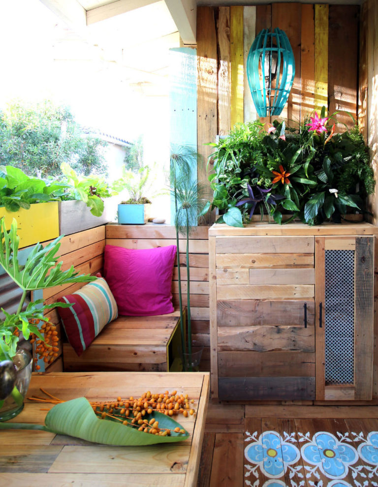 Apartment balcony table: appealing small balcony garden view which ...