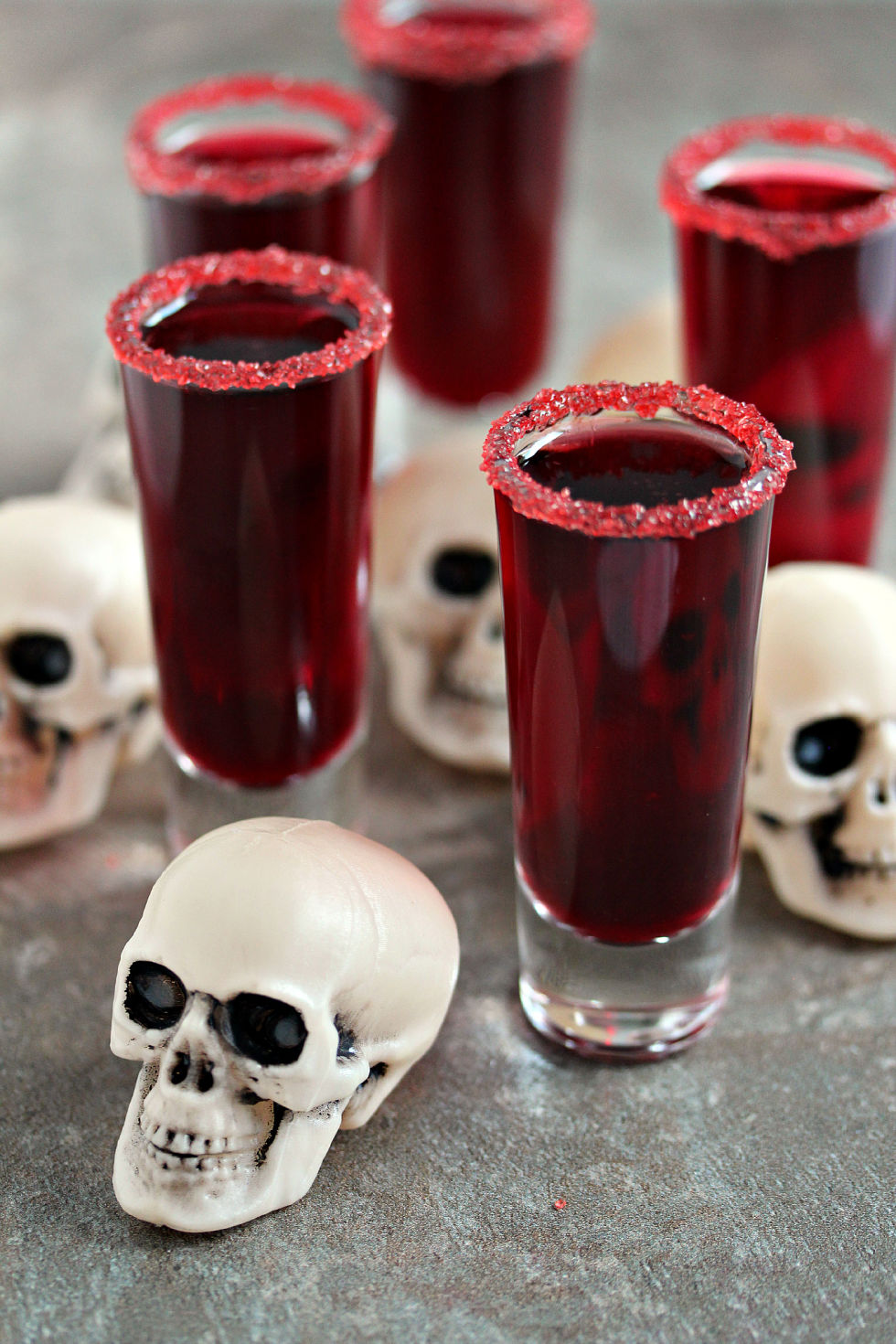 15 easy halloween cocktails & drink recipes