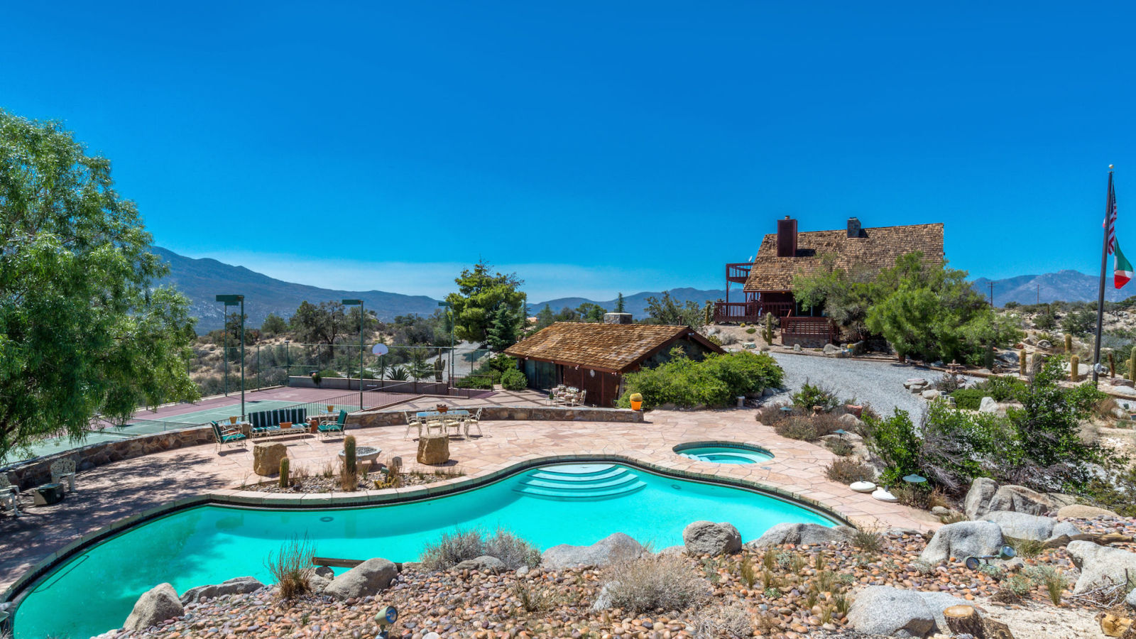 Frank Sinatra: la sua villa segreta nel deserto è in vendita, image size:1600x900