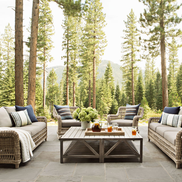 Outdoor Living Room Designs outdoor room decor - pictures of beautiful outdoor living rooms Outdoor Living Room Designs outdoor room decor - pictures of beautiful outdoor living rooms