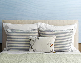 How to Arrange Pillows - Arranging Pillows