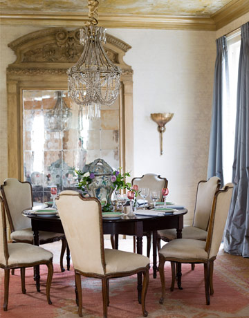 formal dining room with crystal chandelier and large mirror and pink carpet - House Beautiful Dining Rooms formal dining room with crystal chandelier and large mirror and pink carpet - House Beautiful Dining Rooms